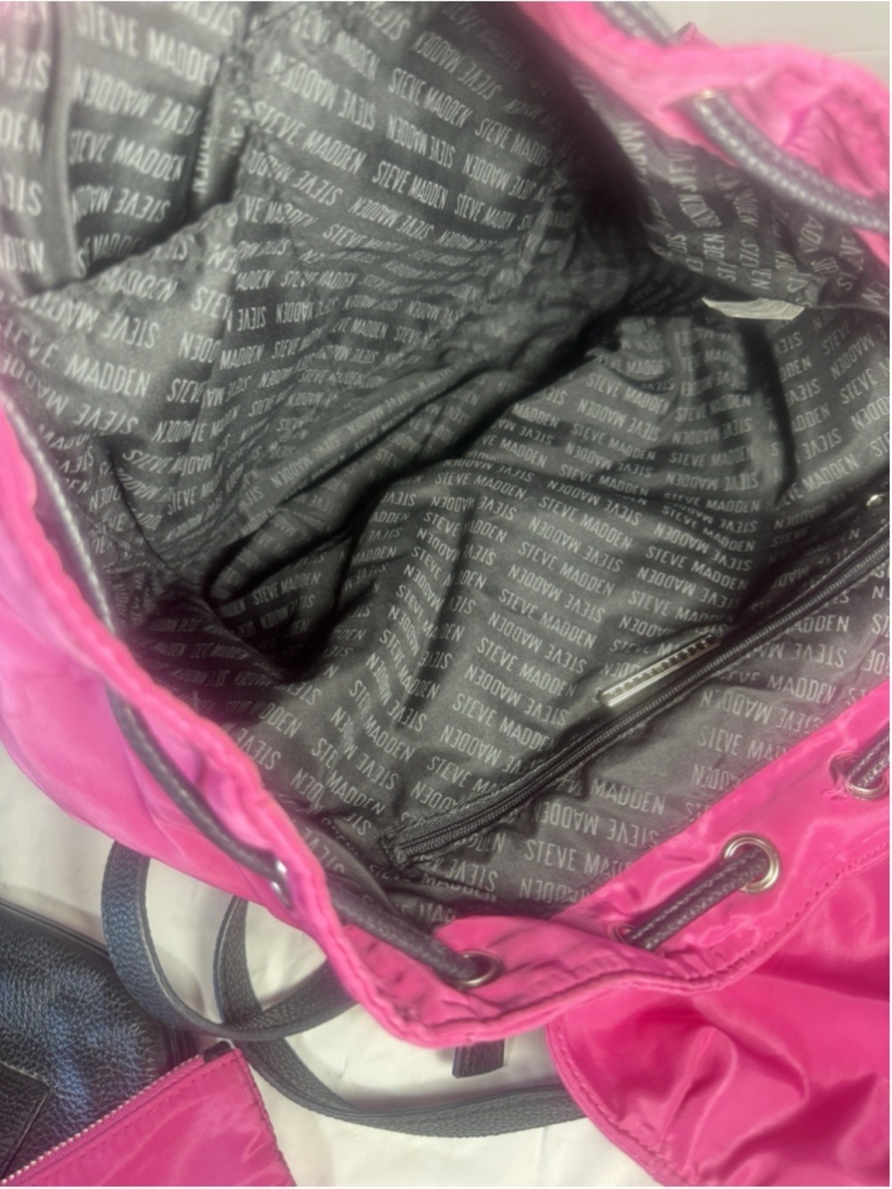 STEVE Madden Backpack HOT Pink WITH WRISTLET POUCH - Picture 4 of 16